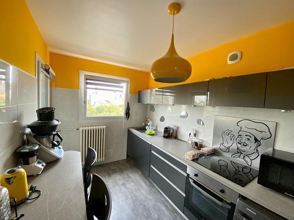 Proche Place Ney - Appartement 85m² au 3éme et dernier étage