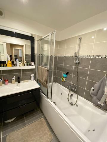 Proche Place Ney - Appartement 85m² au 3éme et dernier étage