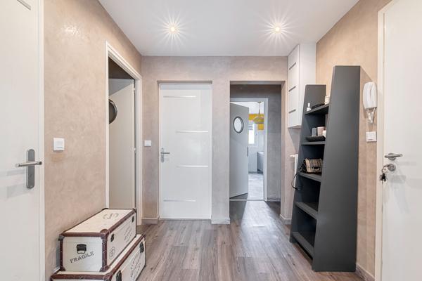 Proche Place Ney - Appartement 85m² au 3éme et dernier étage