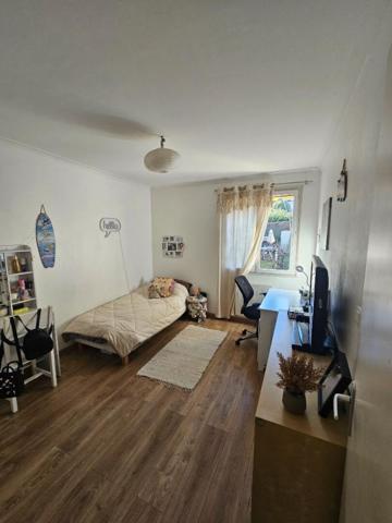 Maison Plein Pied Martigues 4 pièce(s) 79 m2 avec un jardin piscinable de 371m2 sans vis à vis