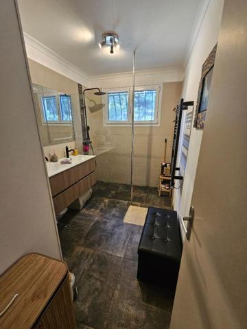 Maison Plein Pied Martigues 4 pièce(s) 79 m2 avec un jardin piscinable de 371m2 sans vis à vis