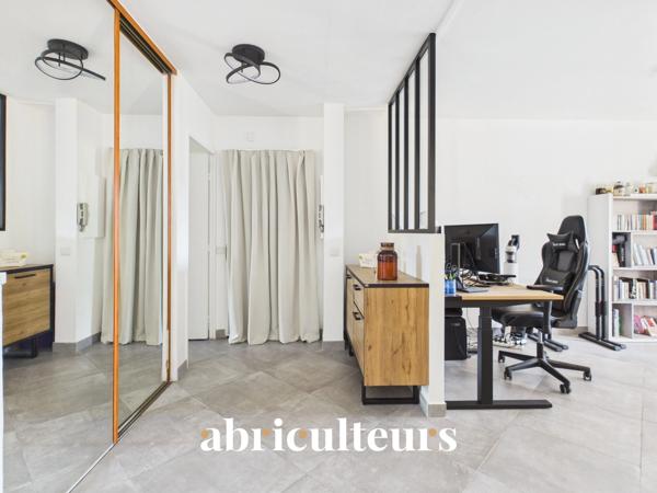 AIX EN PROVENCE : T4 d'exception, vaste pièce de vie & extérieur plein sud