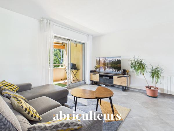 AIX EN PROVENCE : T4 d'exception, vaste pièce de vie & extérieur plein sud