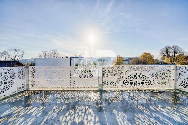 SEVRES RIVE DROITE - MAISON FAMILIALE 5 chambres €1 365 000 ** - Référence 540-S