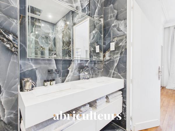 Appartement familial 188 m² 7 pièces Charme de l'ancien Saint-Mandé