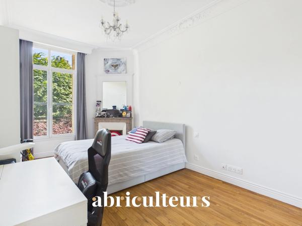 Appartement familial 188 m² 7 pièces Charme de l'ancien Saint-Mandé
