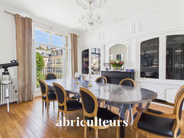 Appartement familial 188 m² 7 pièces Charme de l'ancien Saint-Mandé