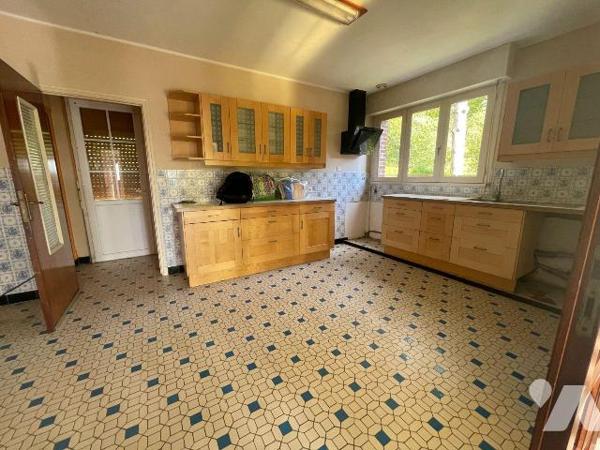 Maison à vendre à Saint-Pol-sur-Ternoise 
A vendre A proximité du centre ville un plain-pied d...