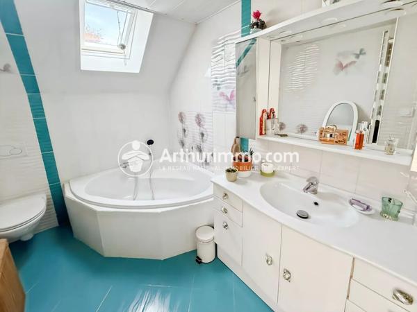 Vente                                                      Maison
                        
                     7 pièces                      173 m2                     à Saint-Germain-Lès-Corbeil