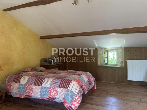En exclusivité Secteur Saint Maxire maison en pierre de 160 m² .