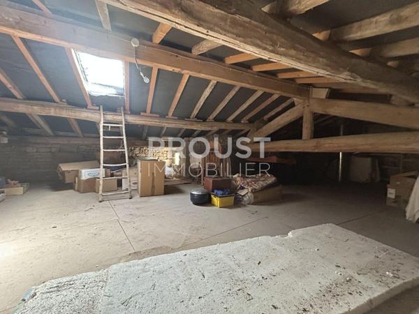 En exclusivité Secteur Saint Maxire maison en pierre de 160 m² .