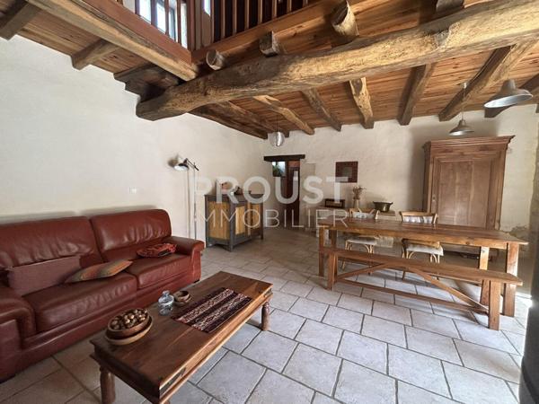En exclusivité Secteur Saint Maxire maison en pierre de 160 m² .