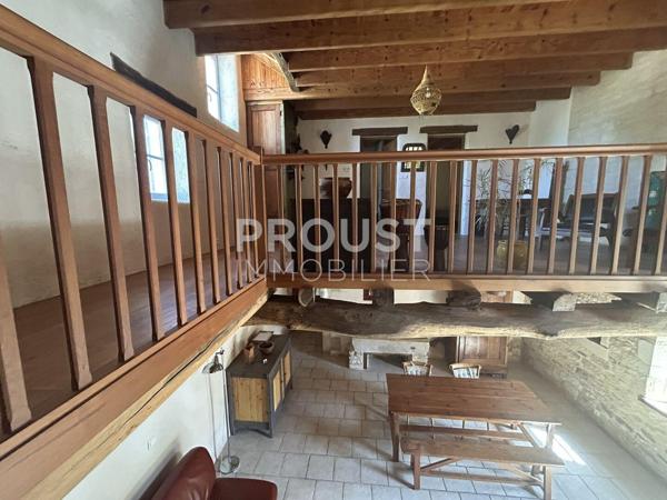 En exclusivité Secteur Saint Maxire maison en pierre de 160 m² .