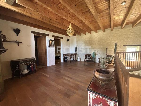 En exclusivité Secteur Saint Maxire maison en pierre de 160 m² .