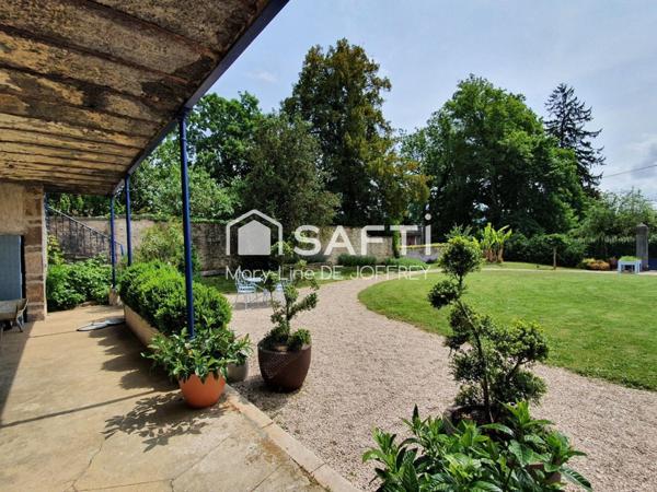 Magnifique maison (rez-de-chaussée + 3 étages)