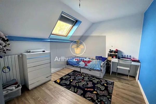 Vente                                                      Maison
                        
                     8 pièces                      160 m2                     à Guignes