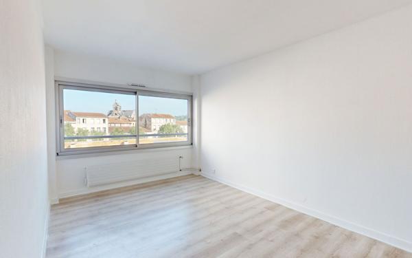 Appartement à vendre    4 pièces • 115 m2 Bar-le-Duc