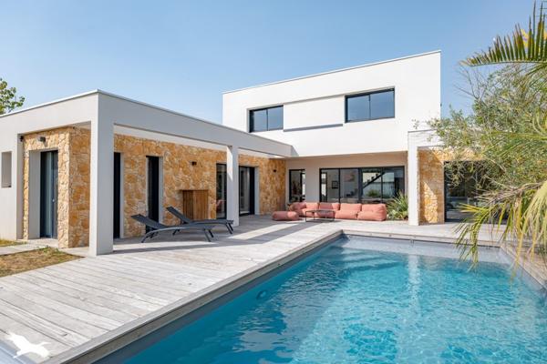 Maison à vendre |  Royan |  6 pièces | 184 m²