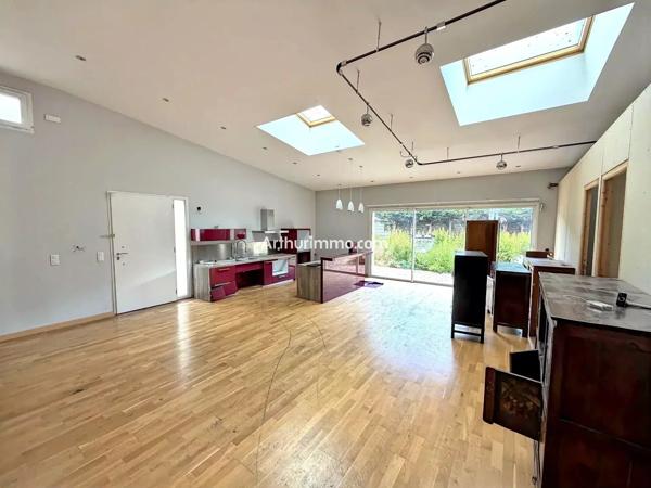 Vente                                                      Maison
                        
                     7 pièces                      145 m2                     à Sucy-en-Brie