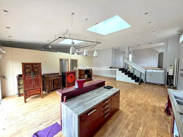 Vente                                                      Maison
                        
                     7 pièces                      145 m2                     à Sucy-en-Brie