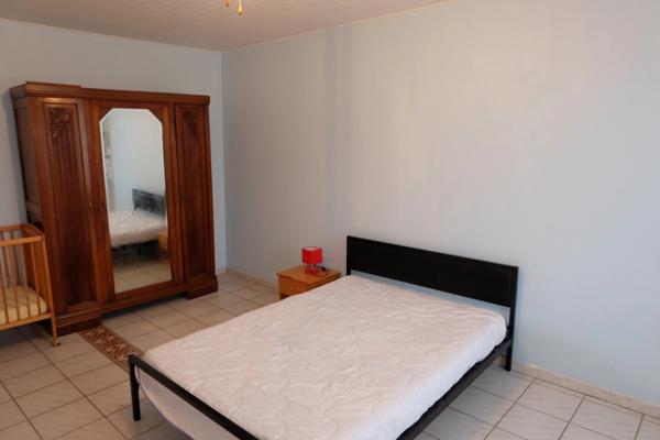 Charmante Maison en Pierre avec Piscine à Eymet