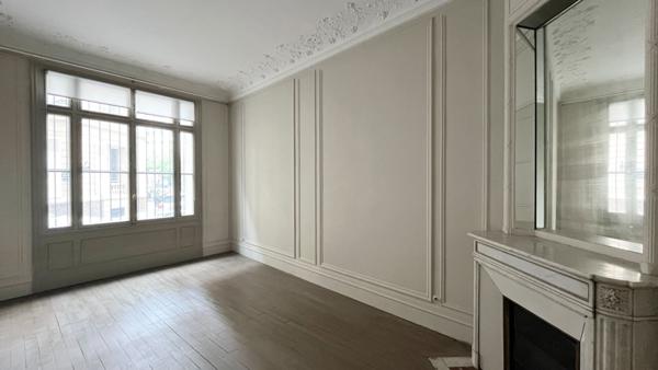 Appartement Paris 3 pièce(s) 101 m2