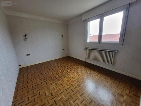 Immeuble à vendre à Audincourt dans le Doubs (25400), ref : 25054-1712