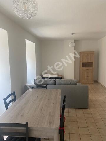 Appartement 2 pièces au rez-de-chaussée avec cave en centre ville de Tence