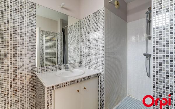 Appartement à vendre    5 pièces • 106,17 m2 Villeurbanne