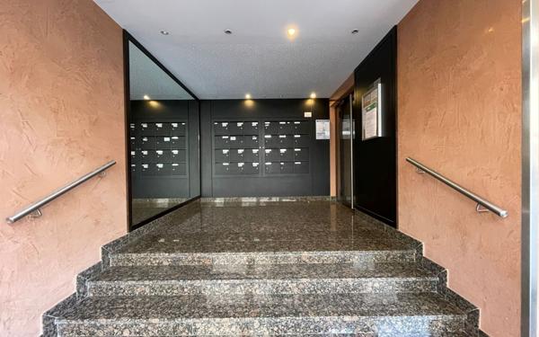 Appartement à vendre    5 pièces • 106,17 m2 Villeurbanne