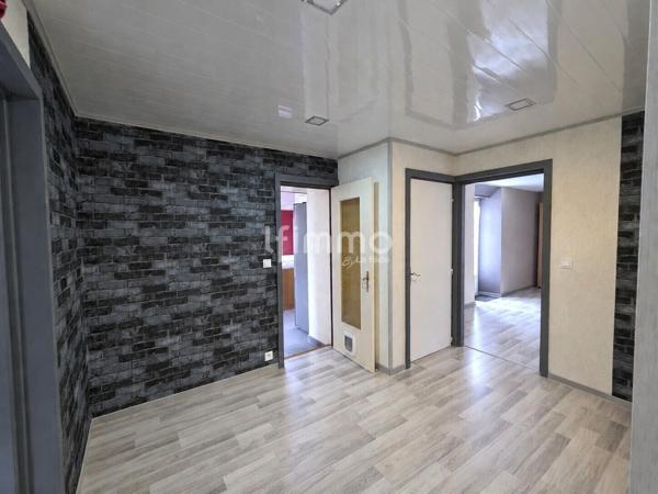 Grand duplex familial de 143 m² avec 2 garages et jardin privatif