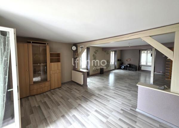 Grand duplex familial de 143 m² avec 2 garages et jardin privatif