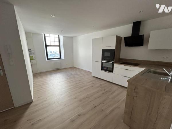 Appartement centre ville - Batiment refait à neuf