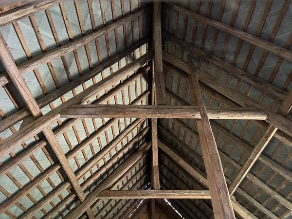 Saint-Pierre-d'Entremont (38380) Belle grange à réhabiliter en habitation - Massif de la Chartreuse - 38380