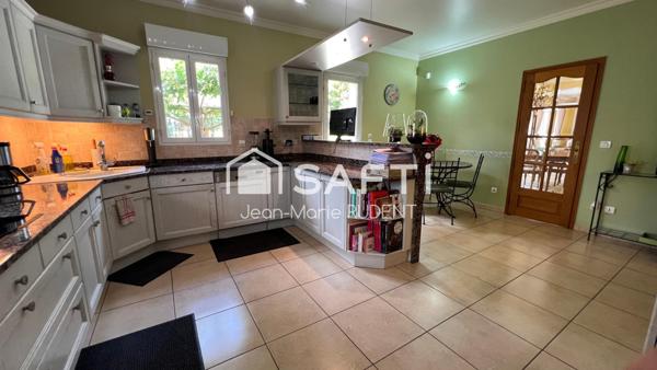 ORSAY - Propriété - 9 PP 5 chbres - 267m2 - 1800m2