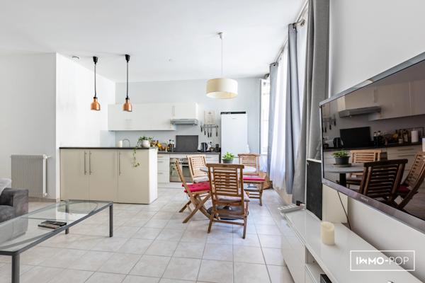 Appartement T2 de 49m² avec place de parking privative à Montbazin