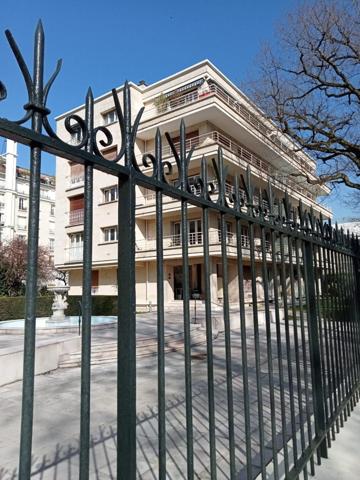 Appartement à FONTENAY SOUS BOIS (94120)