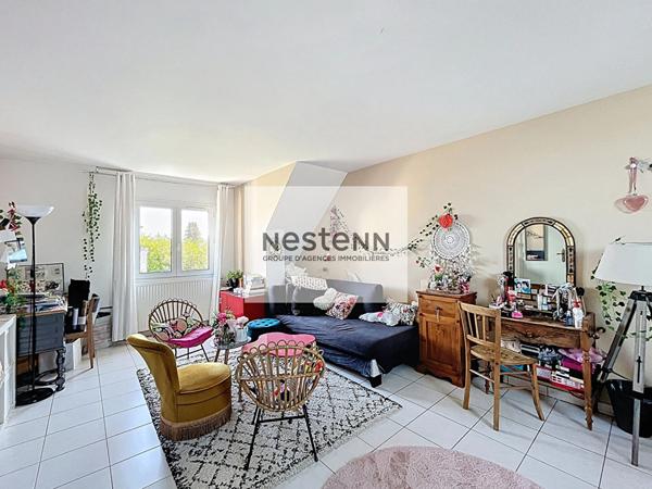 À vendre - sur la commune de Leuville sur Orge - Maison familiale à 5 minutes à pied des écoles du centre et des commerces et 15 minutes en bus de la gare RER C de Brétigny sur Orge