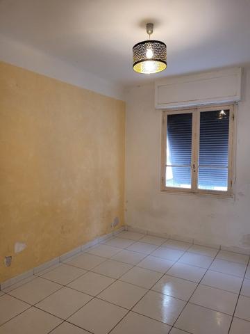 Appartement à rénover à NICE (06300)