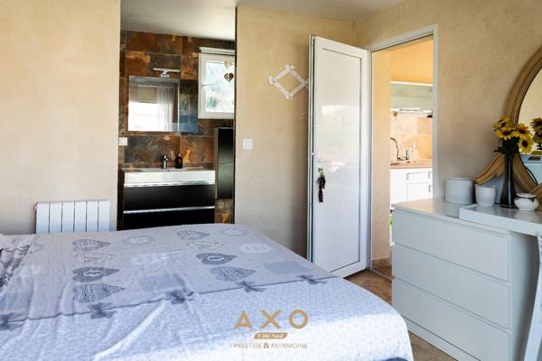 TRETS - ENSEMBLE IMMOBILIER - T8 - PISCINE - POOL HOUSE - GARAGE - VUE SAINTE VICTOIRE - 985 000 