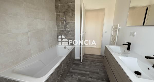 À vendre Maison 5 pièces 132 m² - Saint-georges-du-bois 72700