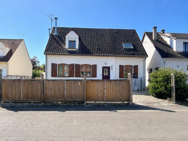 Maison familiale lumineuse sans travaux – 4/5 chambres – Terrain 807 m² – Secteur recherché