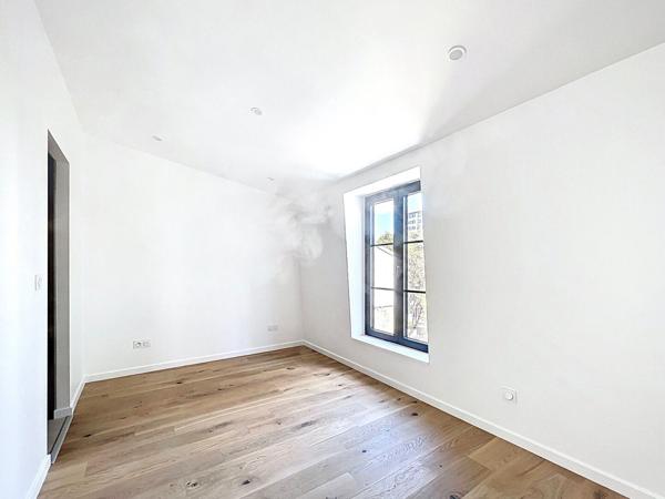 Appartement Suresnes 4 pièce(s) 103 m2