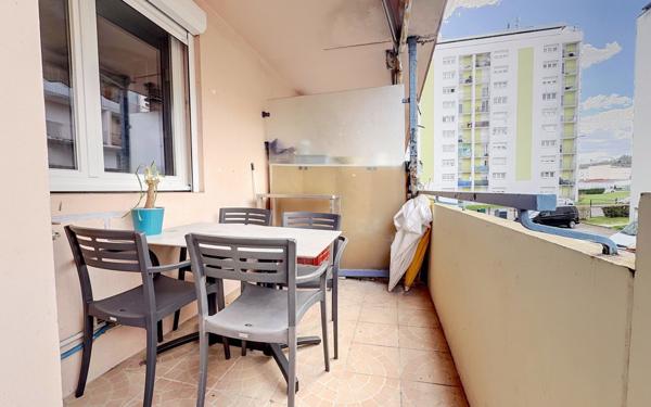 Appartement à vendre    4 pièces • 75 m2 Chenôve