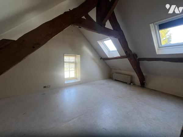 BAGNOLES DE L'ORNE NORMANDIE, ancien presbytère rénové sur parc arboré 