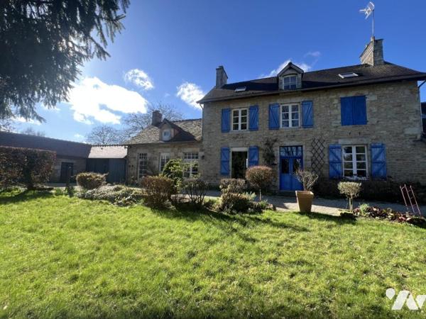 BAGNOLES DE L'ORNE NORMANDIE, ancien presbytère rénové sur parc arboré 