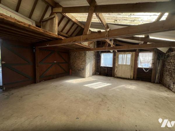 BAGNOLES DE L'ORNE NORMANDIE, ancien presbytère rénové sur parc arboré 