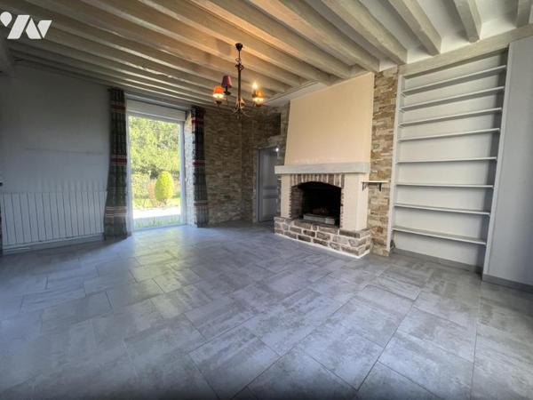 BAGNOLES DE L'ORNE NORMANDIE, ancien presbytère rénové sur parc arboré 