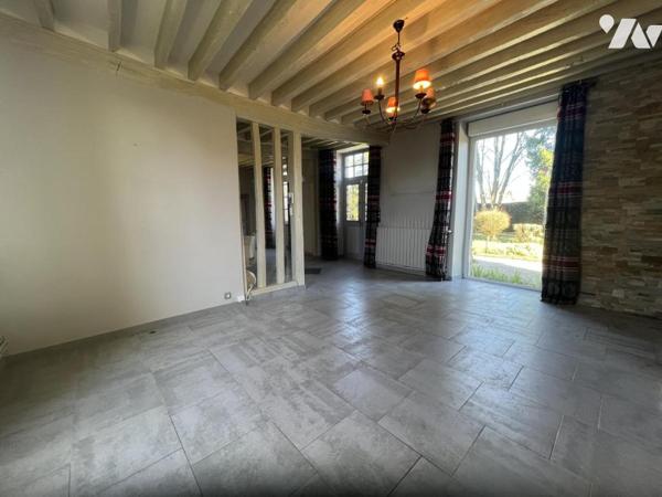 BAGNOLES DE L'ORNE NORMANDIE, ancien presbytère rénové sur parc arboré 