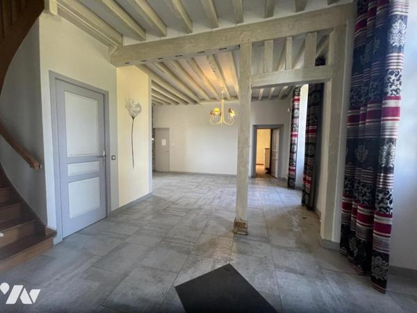 BAGNOLES DE L'ORNE NORMANDIE, ancien presbytère rénové sur parc arboré 